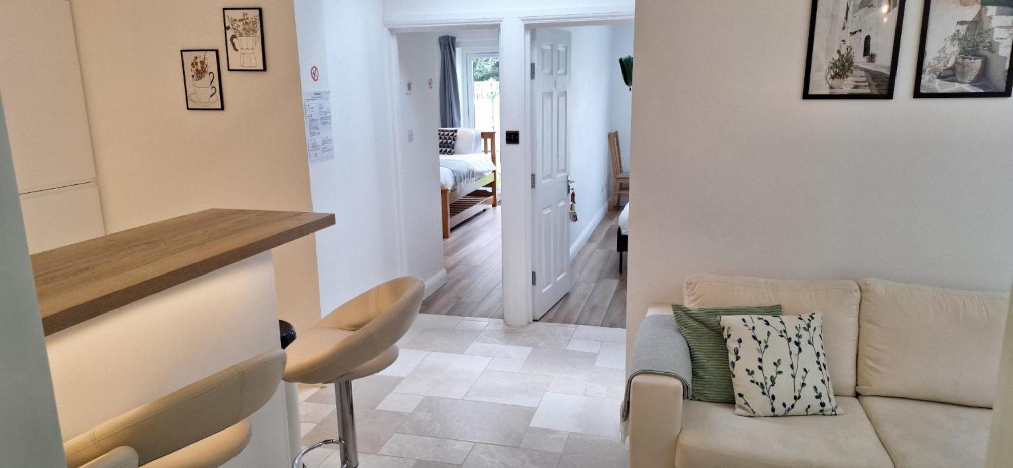New 3 Bedrooms Flat In Ashford Near Heathrow Dış mekan fotoğraf